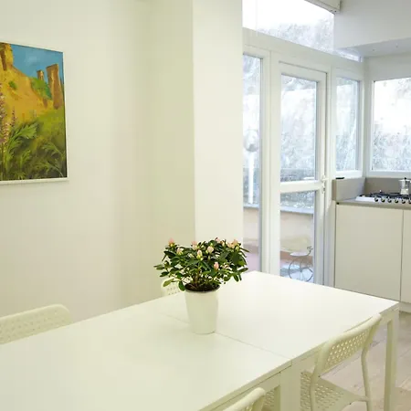 Art & Garden Gemelli - Metro A - Vaticano Apartment *